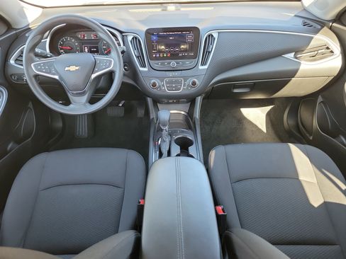Used 2025 Chevrolet Malibu LT image 11