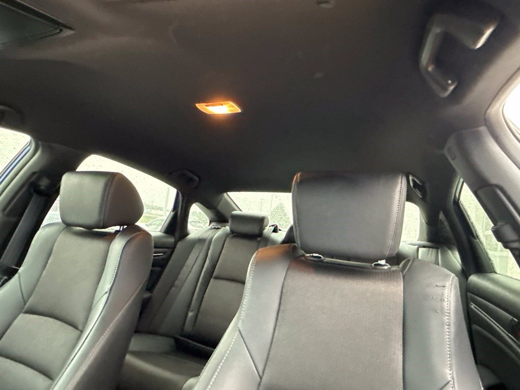 Used 2019 Honda Accord Sport image 9
