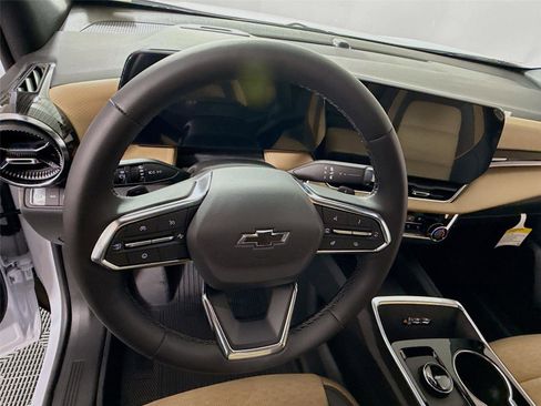 New 2026 Chevrolet Equinox ACTIV w/ Convenience Package III image 6