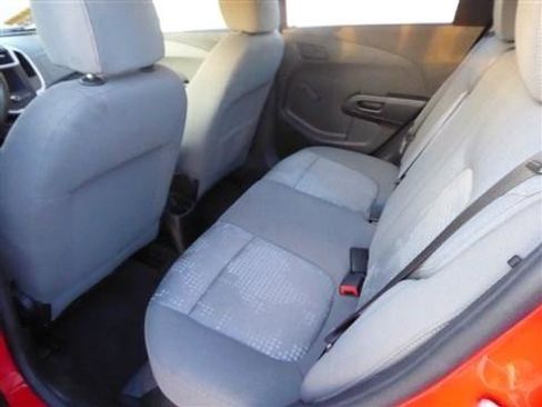 Used 2020 Chevrolet Sonic LT image 17