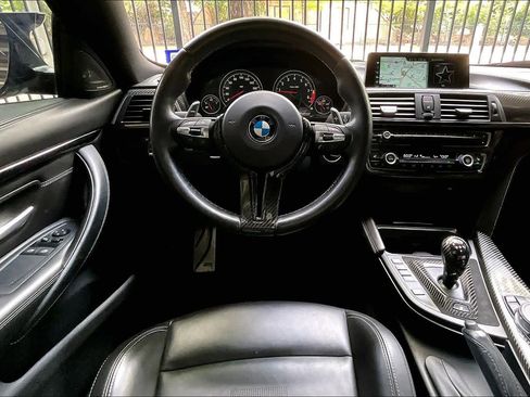 Used 2017 BMW M4 Coupe image 5