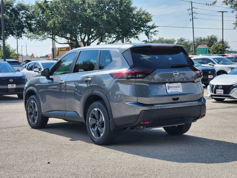 New 2026 Nissan Rogue SV image 4