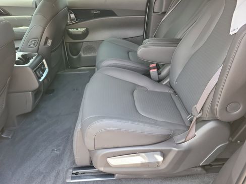New 2026 Kia Carnival SX Prestige image 6