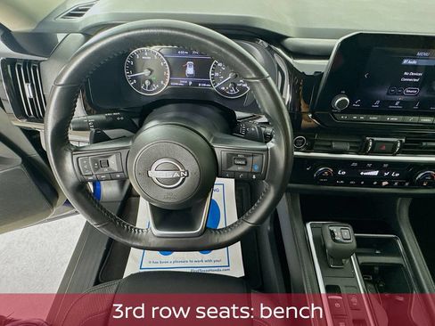 Used 2024 Nissan Pathfinder SV FWD image 14