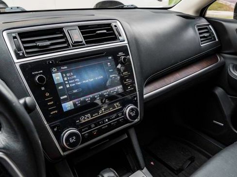 Used 2019 Subaru Outback 3.6R Limited image 15