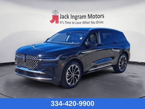 Used 2024 Lincoln Nautilus Reserve w/ Equipment Group 202A image 1