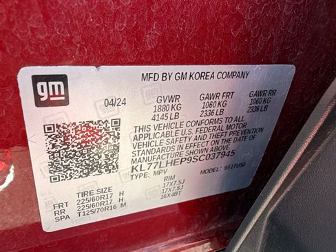 Used 2025 Chevrolet Trax LT w/ Driver Confidence Package FWD image 30