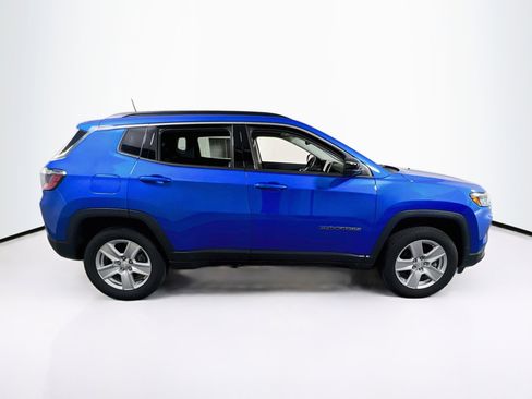 Used 2022 Jeep Compass Latitude w/ Sun and Sound Group image 4