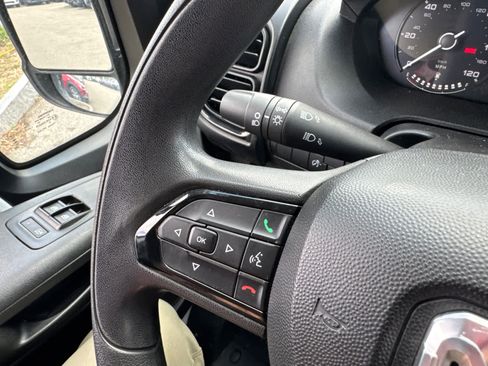 Used 2023 RAM ProMaster 2500 FWD image 19