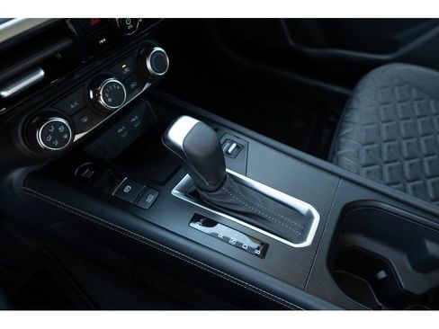 Used 2025 Nissan Kicks SV w/ Interior Electronics Package AWD/4WD image 24