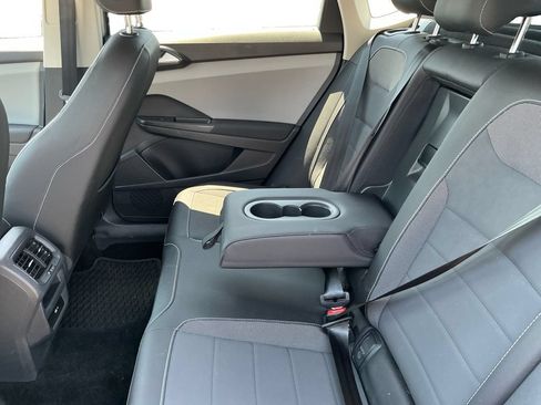 Used 2022 Volkswagen Taos SE AWD/4WD image 22