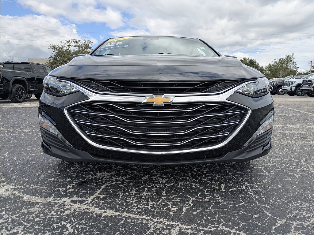 Used 2025 Chevrolet Malibu LT FWD image 10