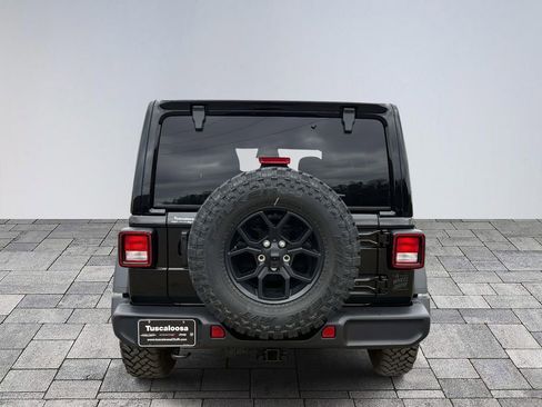 Used 2026 Jeep Wrangler Willys image 6