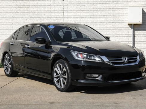 Used 2015 Honda Accord Sport image 5