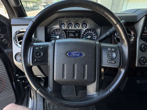 Used 2014 Ford F250 Lariat w/ Chrome Package AWD/4WD image 19