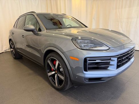 New 2026 Porsche Cayenne S AWD/4WD image 7