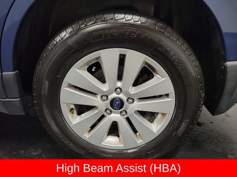 Used 2019 Subaru Outback 2.5i Premium AWD/4WD image 11
