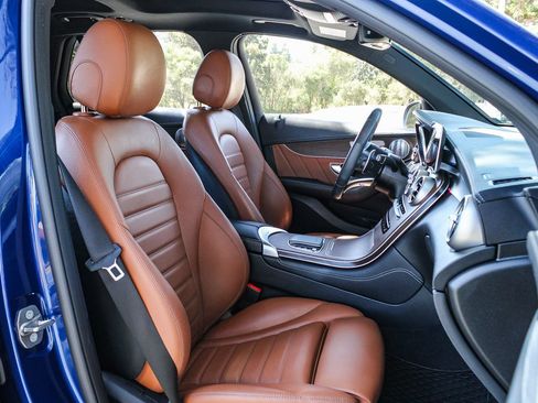 Certified 2020 Mercedes-Benz GLC 43 AMG 4MATIC image 19