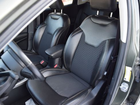 Used 2018 Jeep Compass Latitude w/ Popular Equipment Group image 12