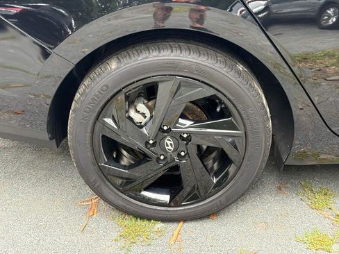 Certified 2026 Hyundai Elantra Sport FWD image 7