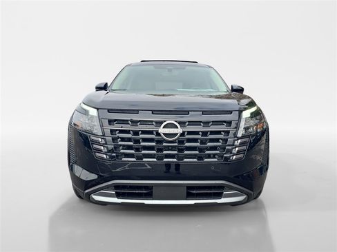 New 2026 Nissan Pathfinder Platinum w/ Cargo Package AWD/4WD image 8
