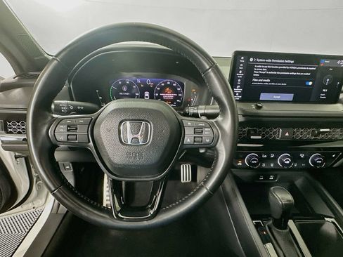 Used 2024 Honda Accord Sport image 11