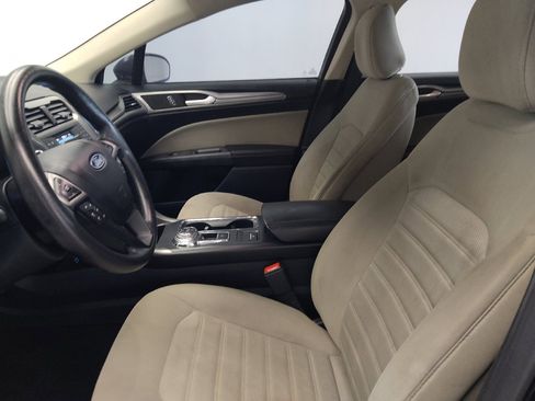 Used 2020 Ford Fusion S FWD image 17