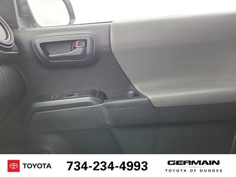 Used 2022 Toyota Tacoma SR image 28