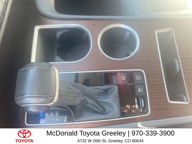Used 2023 Toyota Sienna XLE FWD image 20