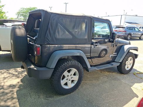 Used 2012 Jeep Wrangler Sport AWD/4WD image 4