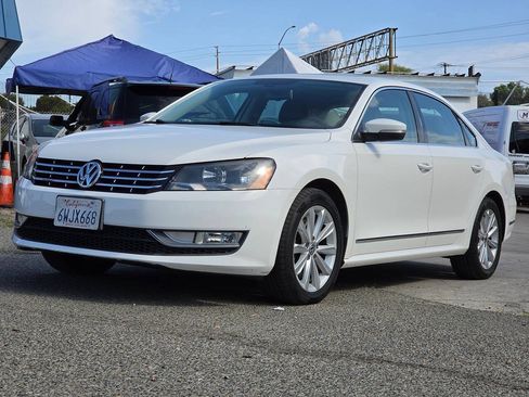 Used 2012 Volkswagen Passat 2.5 SEL Premium FWD image 8