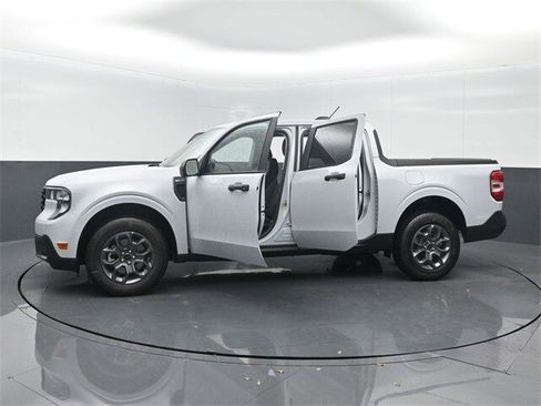New 2025 Ford Maverick XLT image 52