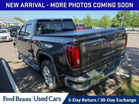 Used 2019 GMC Sierra 1500 SLT w/ SLT Premium Plus Package AWD/4WD image 8