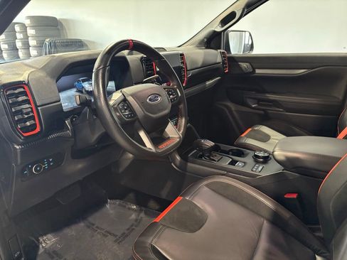 Used 2025 Ford Ranger Raptor AWD/4WD image 10
