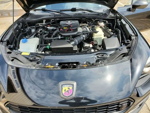 Used 2017 FIAT 124 Spider Abarth RWD image 29