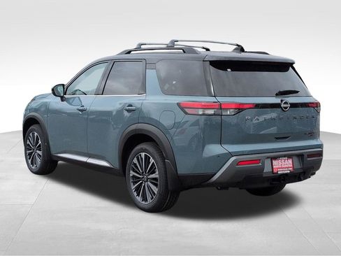 New 2026 Nissan Pathfinder Platinum image 12