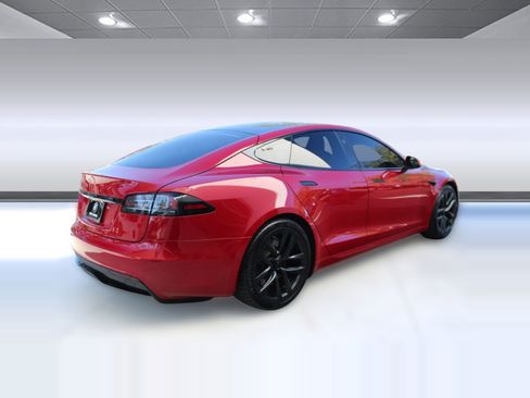 Used 2022 Tesla Model S AWD image 8