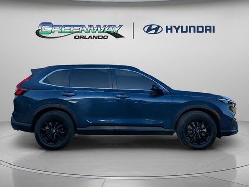 Used 2025 Honda CR-V Sport-L image 9