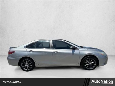 Used 2016 Toyota Camry XSE w/ Moonroof Package FWD image 1