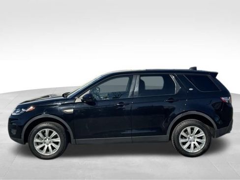 Used 2019 Land Rover Discovery Sport SE image 4