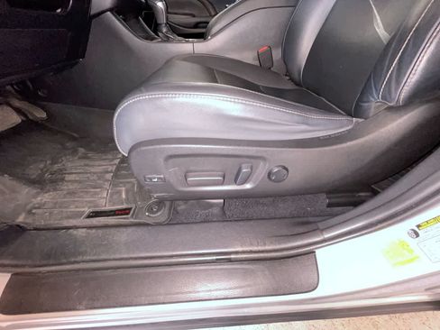 Certified 2019 Toyota Highlander XLE AWD/4WD image 12