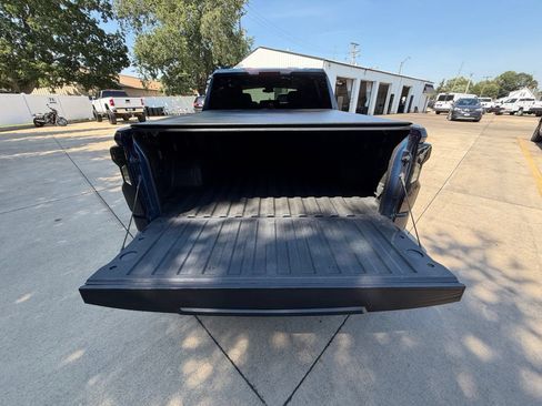 Used 2022 Chevrolet Silverado 1500 RST AWD/4WD image 16