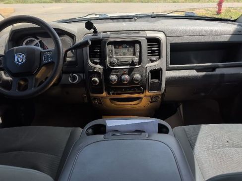 Used 2016 RAM 3500 Tradesman w/ Chrome Appearance Group image 11