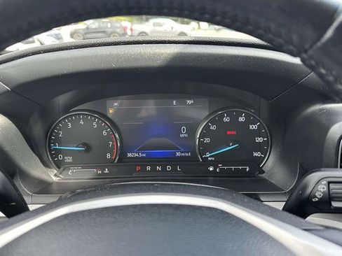 Used 2022 Ford Explorer XLT w/ Equipment Group 202A AWD/4WD image 16