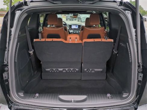 New 2026 Chrysler Pacifica Pinnacle w/ Trailer Tow Group image 13