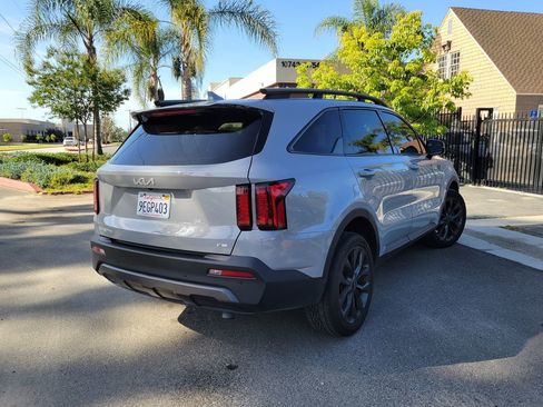 Certified 2023 Kia Sorento X-Line EX AWD/4WD image 4