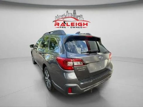 Used 2018 Subaru Outback 2.5i Limited image 4