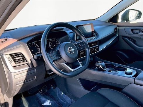 Used 2023 Nissan Rogue S image 14