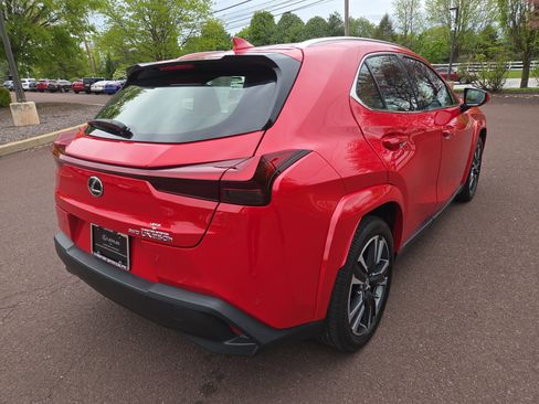Used 2024 Lexus UX 250h AWD w/ Premium Package image 3