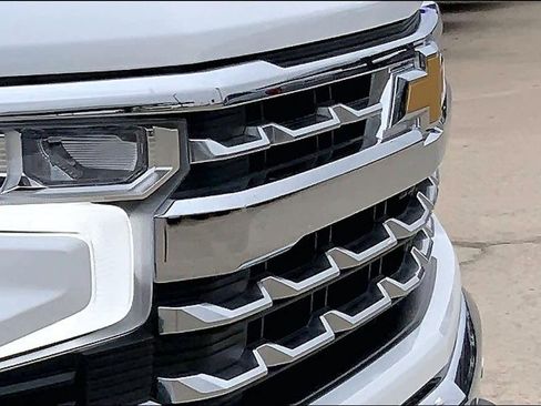 Certified 2023 Chevrolet Silverado 1500 LTZ w/ Z71 Off-Road Package image 28